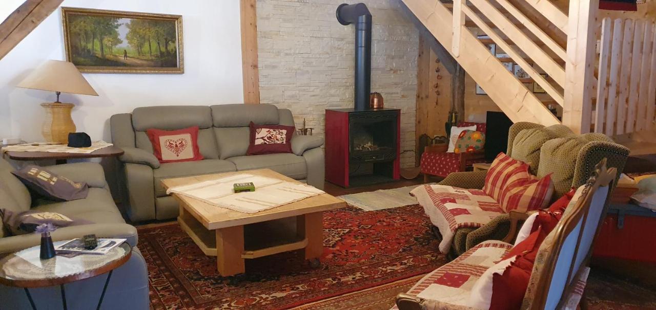 Ferme Savoyarde Renovee 2 Chambres เลการ์รอซ-ดาราช ภายนอก รูปภาพ