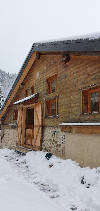 Ferme Savoyarde Renovee 2 Chambres เลการ์รอซ-ดาราช ภายนอก รูปภาพ