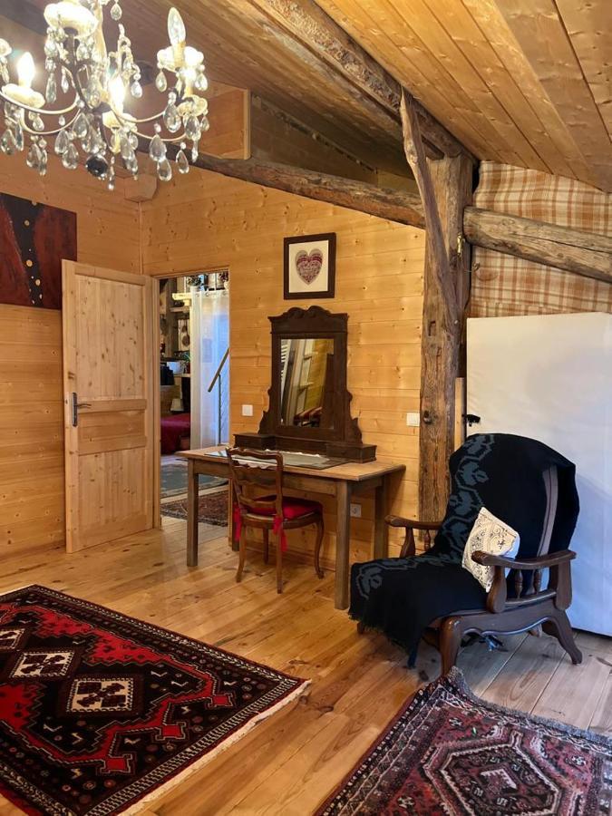 Ferme Savoyarde Renovee 2 Chambres เลการ์รอซ-ดาราช ภายนอก รูปภาพ
